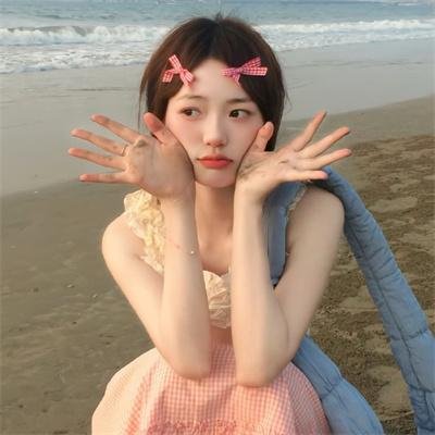 裙角飞扬的日子